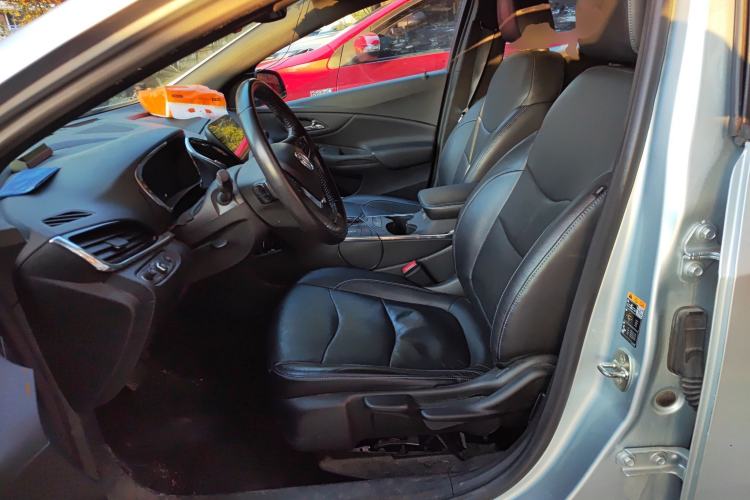 Used Buick VELITE 5 2017 Stylish Extended-Range Model