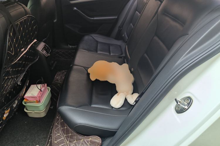 Used Volkswagen Sagitar 2017 230TSI Automatic Comfort Version
