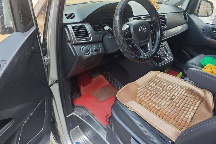 Used SAIC MAXUS G10 2022 2.0T Automatic Elite Edition Gasoline 9-Seater