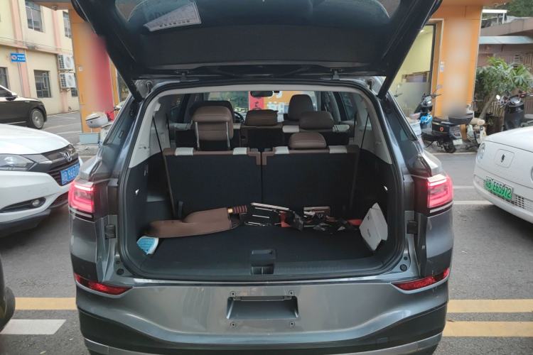 Used Volkswagen ID.6 X 2022 Smart Enjoyment Long-Range Edition
