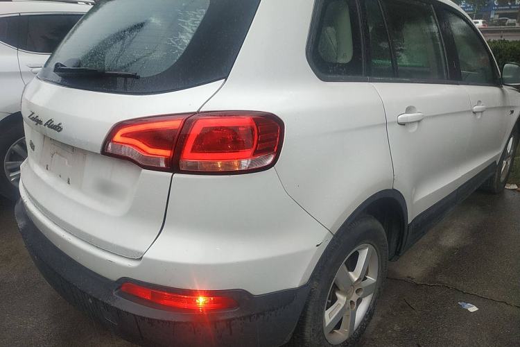 Used Zotye Domy X5 2016 1.5T Manual Luxury 7-Seater China V Emission Standard
