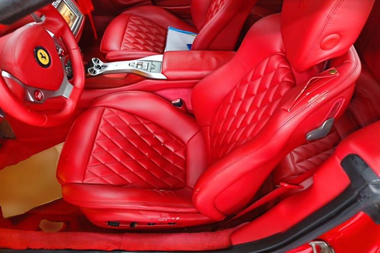 Used Ferrari California T 2009 4.3L Standard Edition Left Front Seat