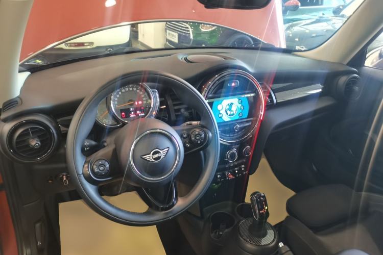 Used MINI MINI 2018 1.5T COOPER Classic Edition