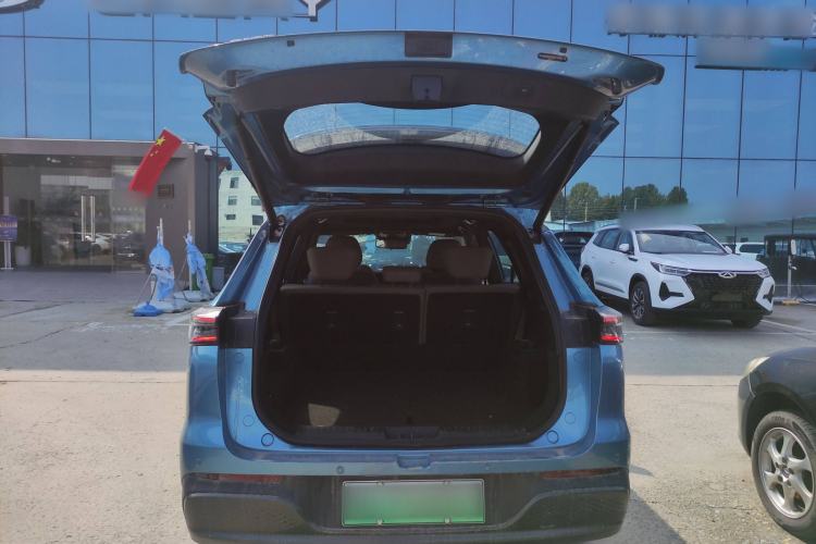 Used Chery Tiggo 8 PLUS C-DM 2025 1.5T 116 km Prestige Version 5 Seats
