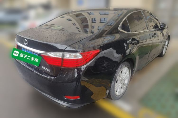 Used Lexus ES 2013 250 Elite Edition Rear Right 45 Deg
