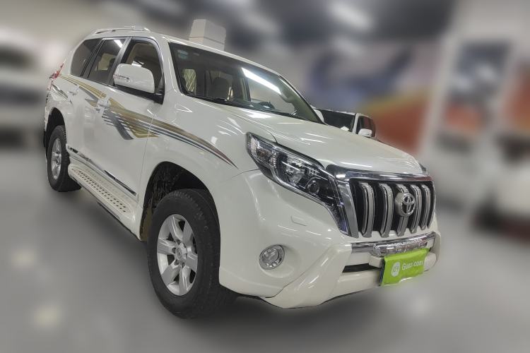 Used Toyota Prado 2014 4.0L Low-Power Version Middle East Edition Front Right 45 Deg
