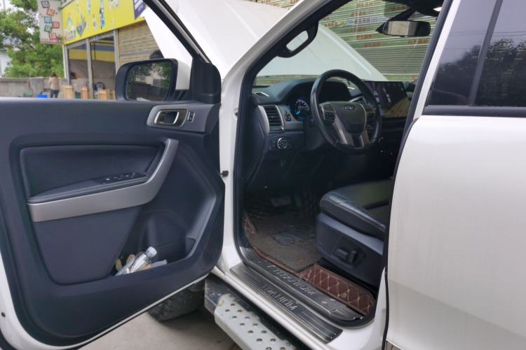 Used Ford Everest 2017 2.0T Gasoline Automatic 4x4 Luxury Edition 5 Seats Driver Seat