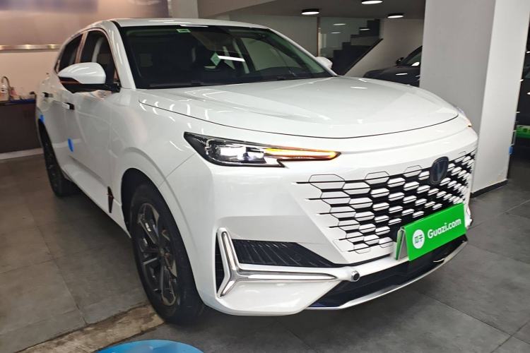 Used CHANGAN UNI-K iDD 2023 Zhidian iDD 1.5T 135km Smart & Fun Model Front Right 45 Deg