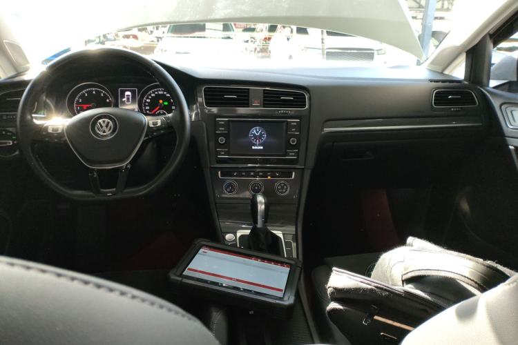 Used Volkswagen Golf 2018 230TSI Automatic Luxury Version