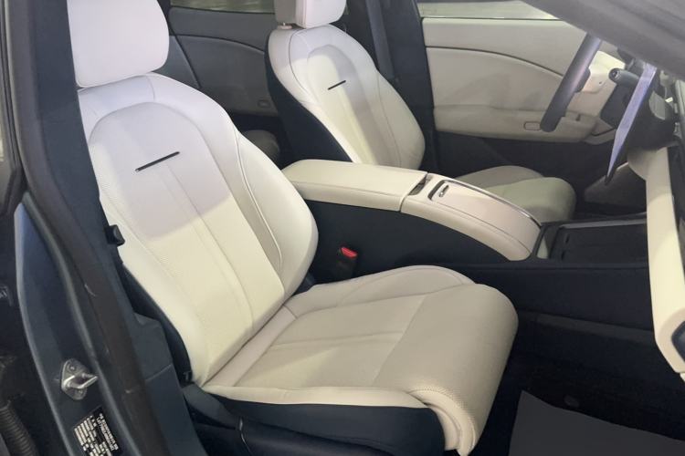 Used Zeekr 007 2025 Long-Range All-Wheel-Drive Intelligent Driving Version 100 kWh Right Front Seat