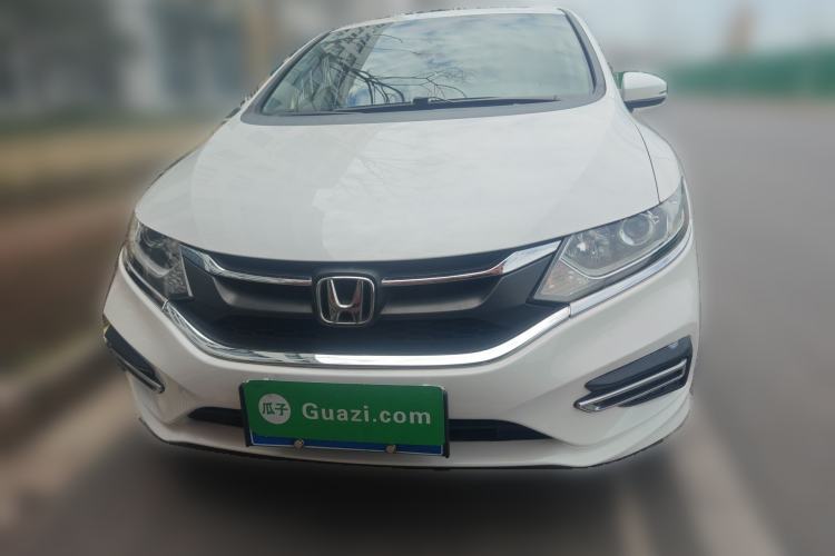 Used Honda Jade 2017 1.8L automatic Comfort version 5 seats
