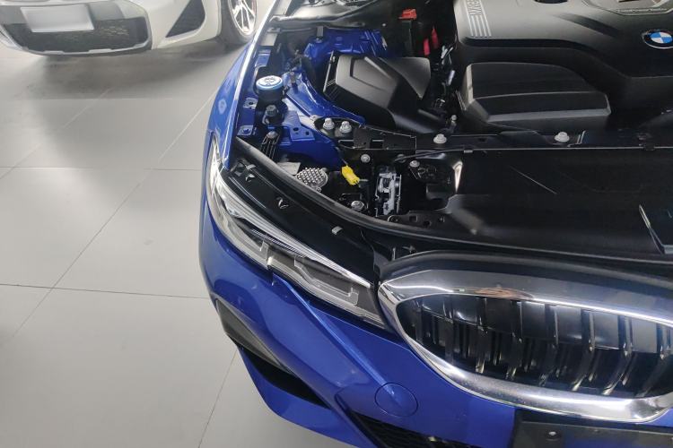 Used BMW 3 Series 2022 325i M Sport Package Right Front Headlight