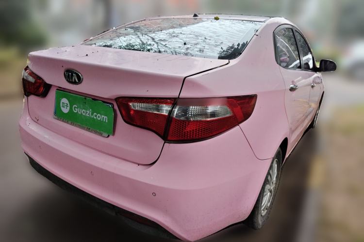 Used Kia K2 2012 Sedan 1.4L MT TOP Commemorative Edition
