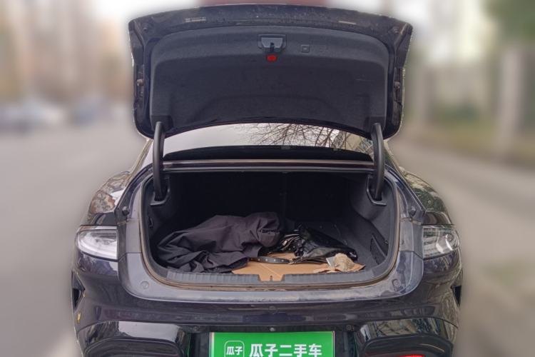 Used Xiaomi Auto SU7 2024 Four-Wheel Drive Ultra-Long Range Advanced Intelligent Driving Max Edition