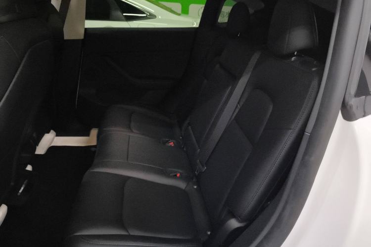 Used Tesla Model Y 2024 Rear-Wheel-Drive Version
