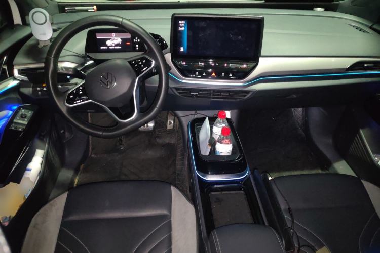 Used Volkswagen ID.4 CROZZ 2021 Long-Range PRO Two-Wheel Drive Version
