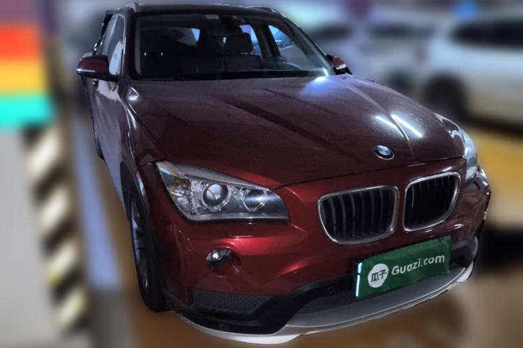 Used BMW X1 2015 xDrive20i Fashion Model Front Right 45 Deg