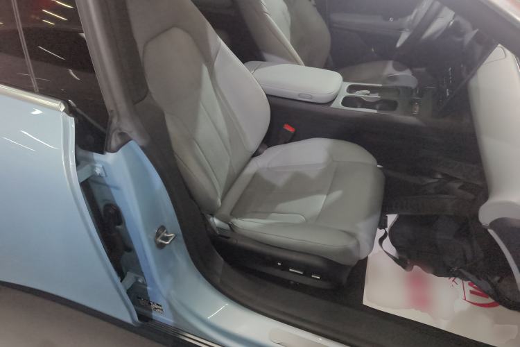 Used Nio ET5T 2023 75 kWh Touring Right Front Seat