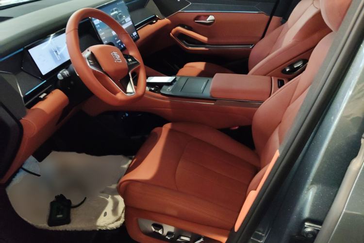 Used BYD Tang L 2025 DM 175KM Drone Player Edition
