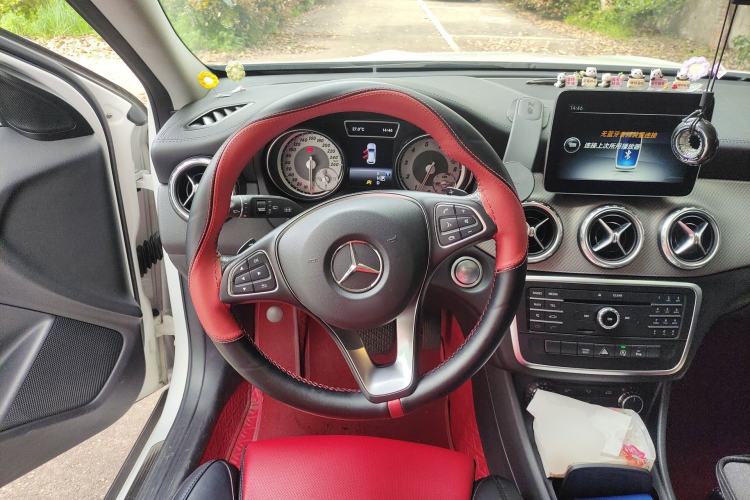 Used Mercedes-Benz GLA 2016 GLA 200 Sport Edition Steering Wheel