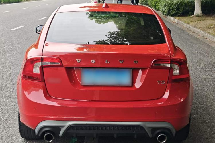 Used Volvo S60 2014 Facelift T5 Personalized Sport Edition
