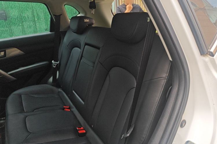 Used Haval H2 2016 Red-Label 1.5T Automatic Two-Wheel Drive Luxury Model Left Rear Seat