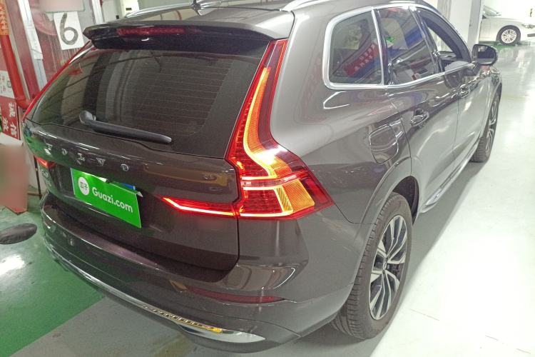 Used Volvo XC60 2023 B5 4x4 Smart Luxury Edition Rear Right 45 Deg