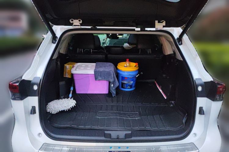 Used Toyota Highlander 2024 2.5L Smart Electric Hybrid Dual-Engine Four-Wheel Drive Prestige Version – 7 Seats Trunk