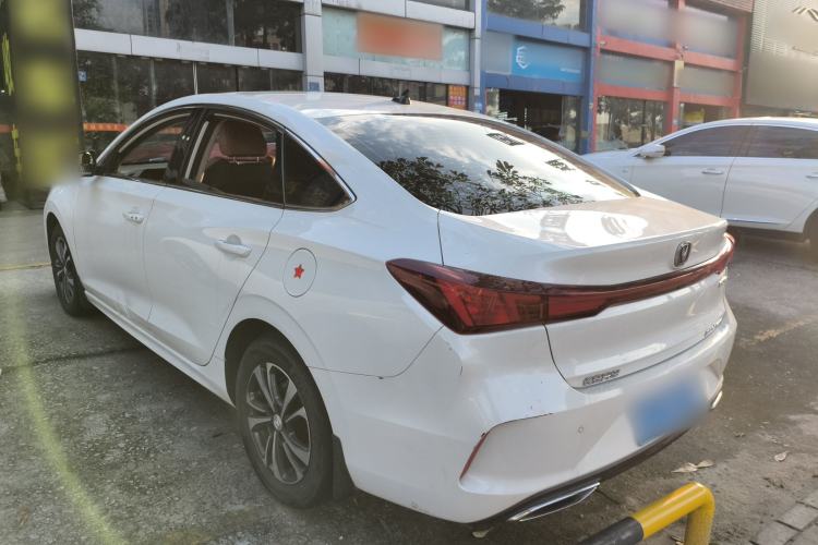 Used Changan Eado 2022 PLUS Blue Whale NE 1.4T GDI DCT Prestige Edition
