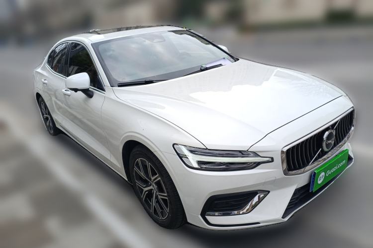 Used Volvo S60 2025 B4 Zhiyi Luxury Edition