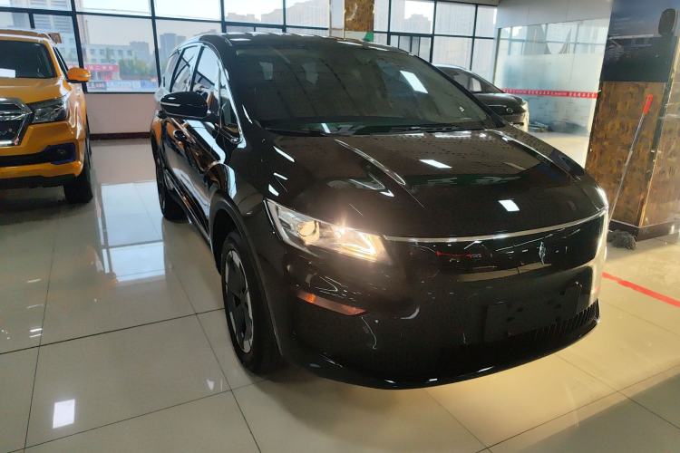 Used Livan Maple 80v L 2024 515 km Range 7 Seats Exterior 1