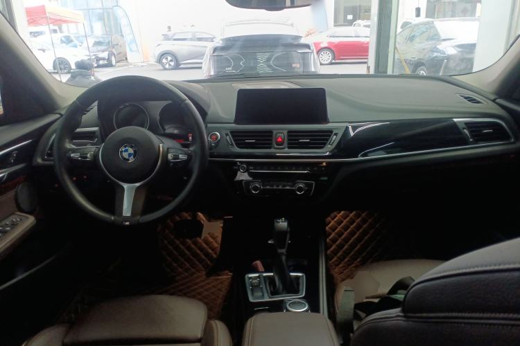 Used BMW 1 Series 2019 118i M Sport Package Center Console