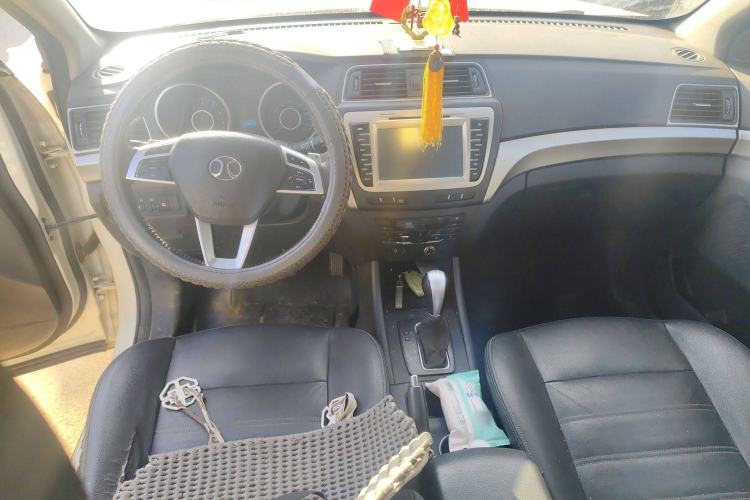 Used BAIC Senova X65 2015 2.0T Automatic Elite Model
