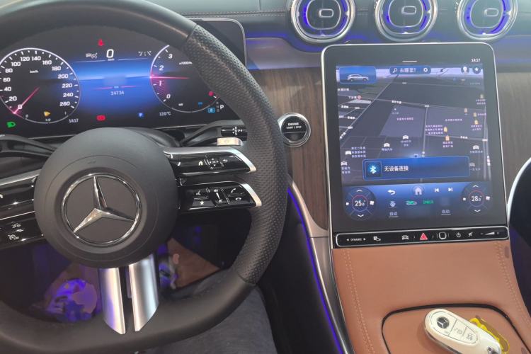 Used Mercedes-Benz GLC 2024 Refreshed GLC 300 L 4MATIC Dynamic Version 5 Seats
