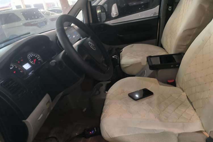 Used FORTHING Lingzhi 2018 M3 1.6L 7-Seater Comfort Model