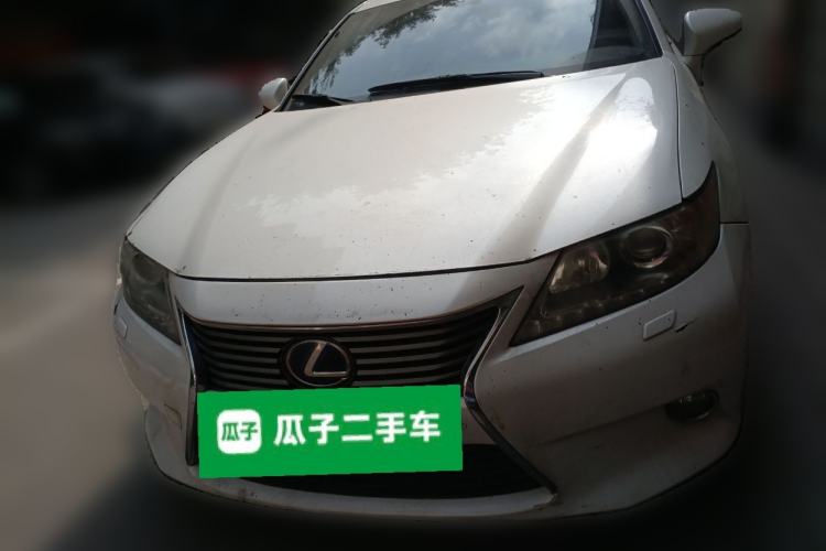 Used Lexus ES 2013 300h Elite Edition