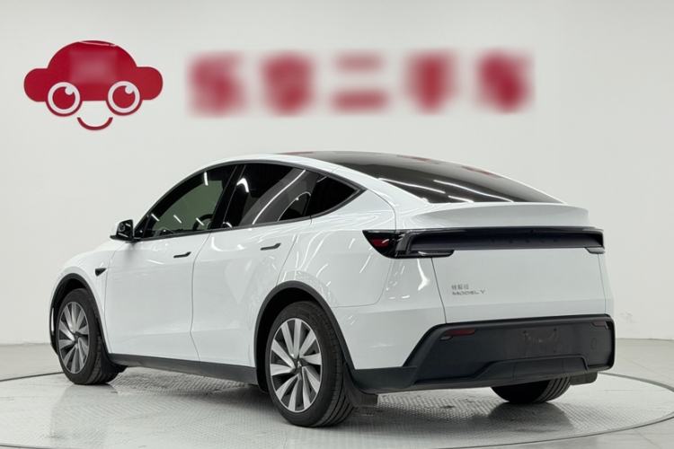 Used Tesla Model Y 2025 Rear-Wheel-Drive Version
