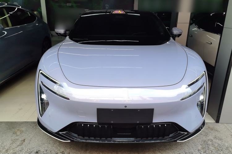 Used Avatr 06 2025 Max All-Electric Version