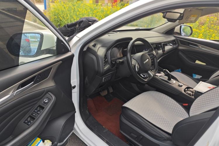 Used Haval F7 2019 1.5T Two-Wheel Drive i-Trend China V Emission Standard Driver Seat