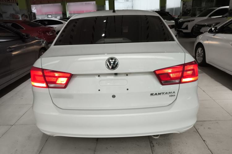 Used Volkswagen Santana 2015 1.6L Automatic Fashion Edition Rear