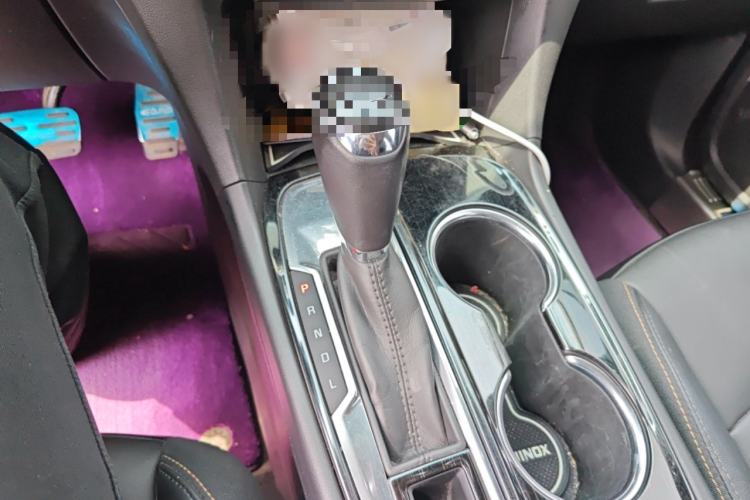 Used Chevrolet Equinox 2018 535T Automatic YuJie Edition Gear Lever