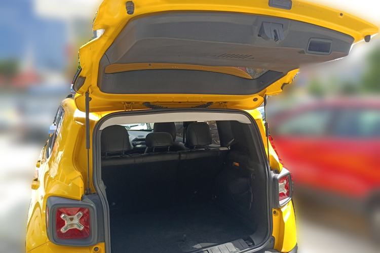 Used Jeep Renegade 2017 180T Automatic High-Energy Version