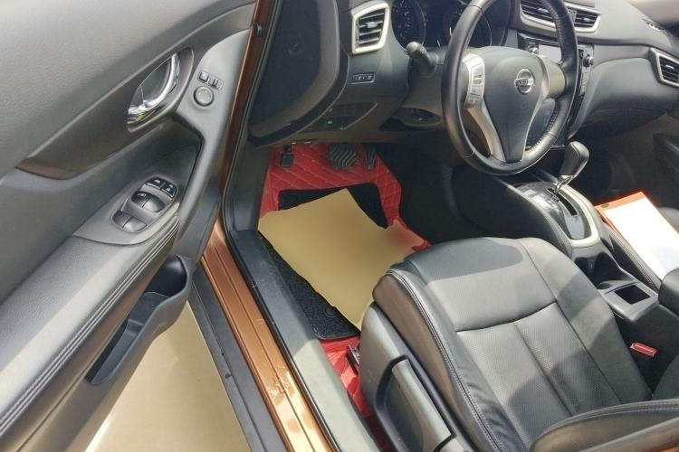 Used Nissan X-Trail 2015 2.0L CVT Comfort MAX Edition 2WD Driver Seat