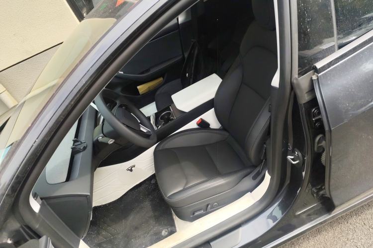 Used Tesla Model 3 2025 Rear-Wheel-Drive Version