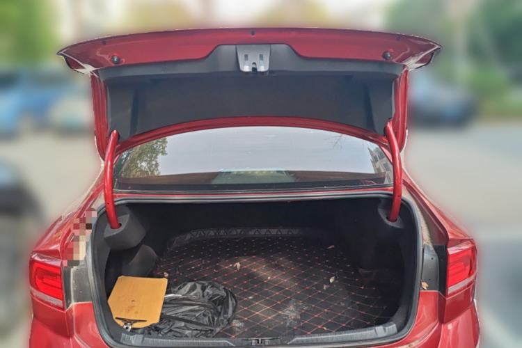 Used Volkswagen Lamando 2017 280TSI DSG Comfort Edition Trunk