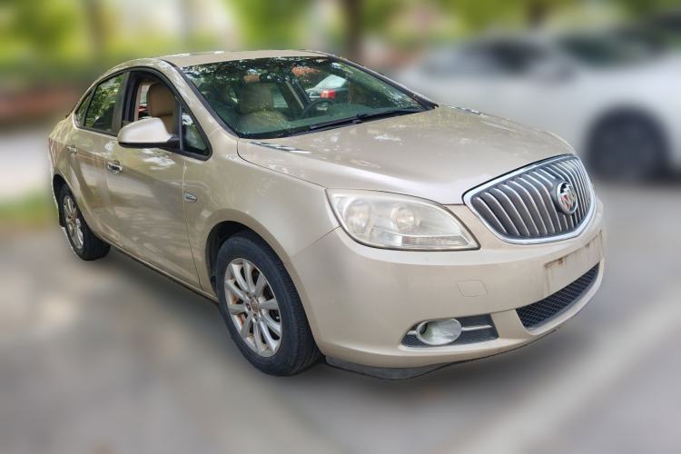 Used Buick GT 2013 GT 1.6L Automatic Fashion Edition Front Right 45 Deg