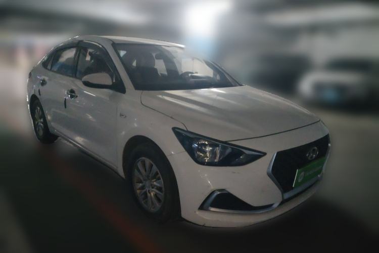 Used Hyundai Celesta 2020 1.6L Automatic GL Enjoyable Edition Front Right 45 Deg