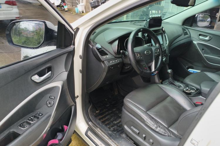 Used Hyundai Grand SantaFe 2013 3.0L 7-Seater Four-Wheel-Drive Comfort Edition Driver Seat