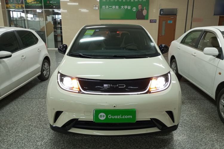 Used BYD Dolphin 2023 420 km Fashion Edition
