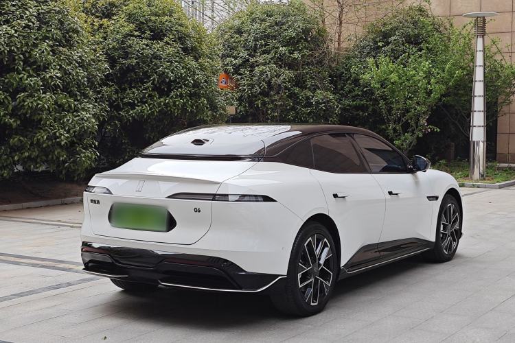 Used Avatr 06 2025 Ultra Pure Electric Edition Exterior 5